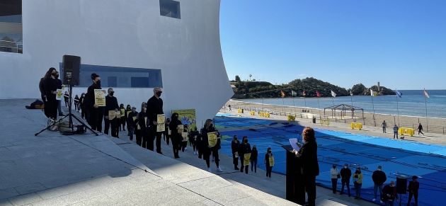 El PP reclama al Gobierno de SÃ¡nchez que baje el IVA al 10% de las peluquerÃ­as, barberÃ­as y centros de estÃ©tica y que los inclu