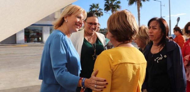 La cabeza de lista del PP al Senado se reÃºne con los colectivos socio-sanitarios de Ãguilas