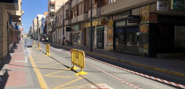 La creaciÃ³n de zonas peatonales de Ãguilas ha de pasar primero por la construcciÃ³n de un parking