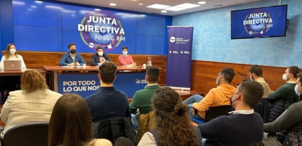 Landáburu: “Es una suerte contar con presidentes como Feijóo o López Miras que, además de ser referentes por su liderazgo, cuentan co