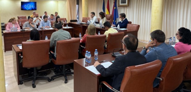 El Ejecutivo de Moreno se pliega ante Sánchez y renuncia a exigirle que transfiera 2.626.333,67 euros al Ayuntamiento de Águilas